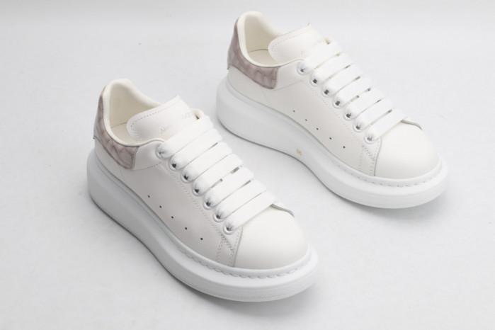 ALEXMQ Sneakers