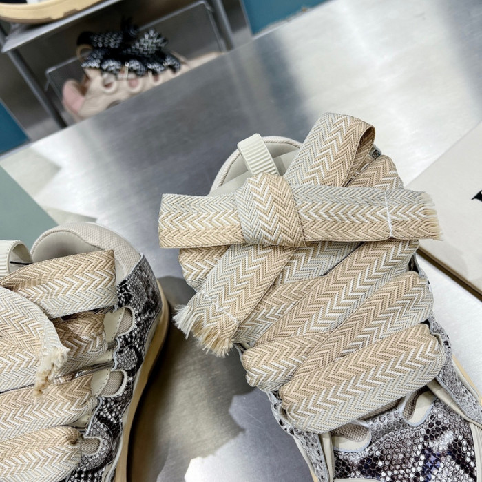 Lanu1n curb sneaker