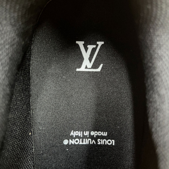 LUSV SNEAKERS