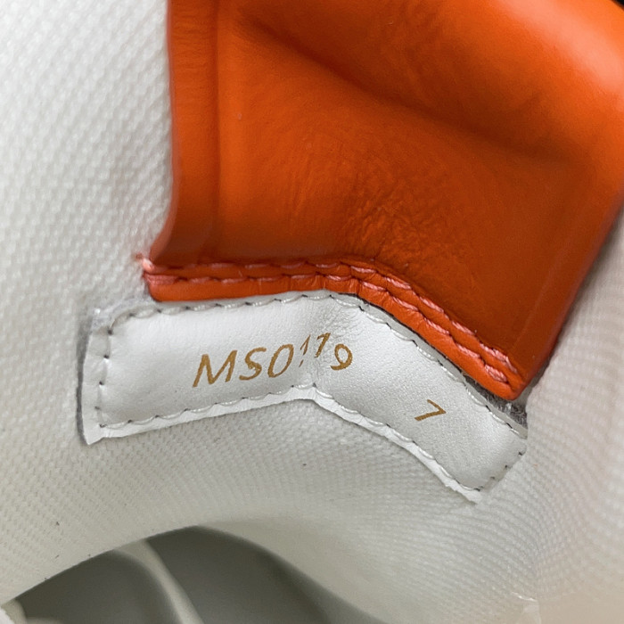 LUSV SNEAKERS