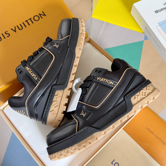LUSV SNEAKERS