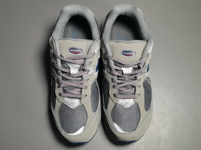new Ba1an*e 2002r og "light grey" ml2002ra