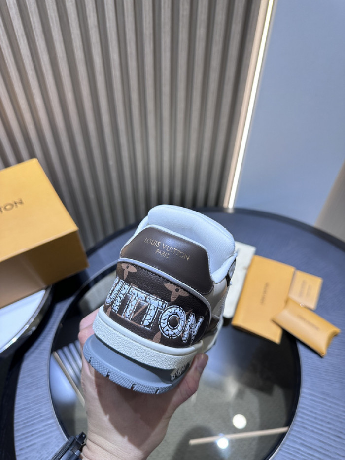 LUSV SNEAKERS