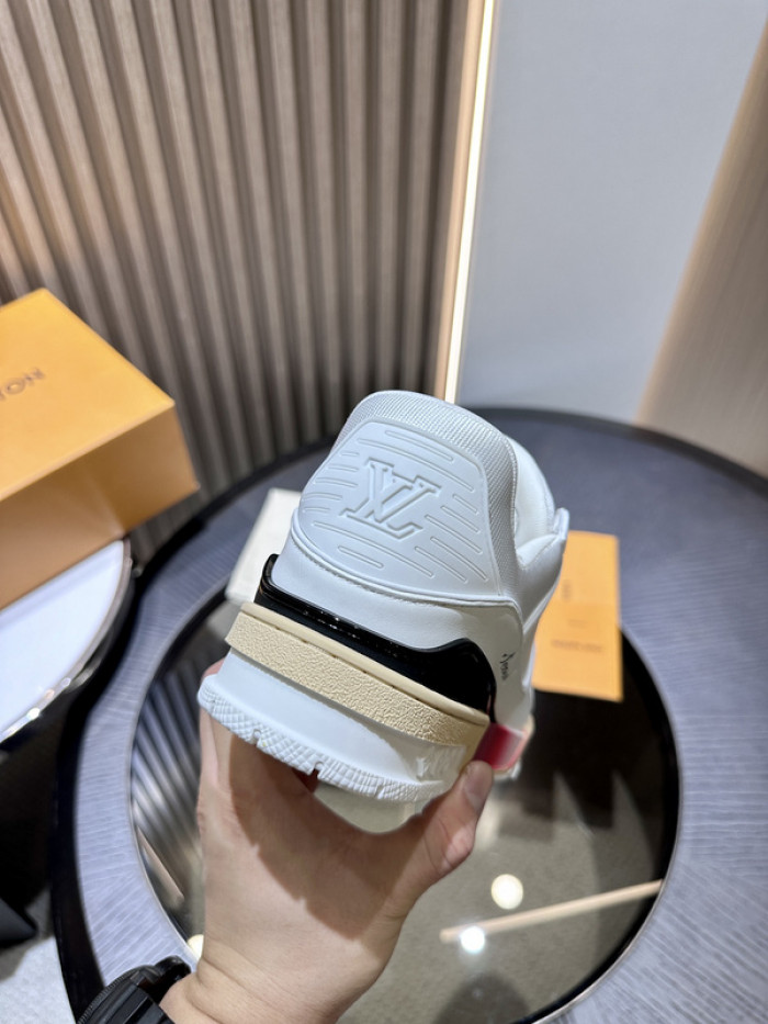 LUSV SNEAKERS