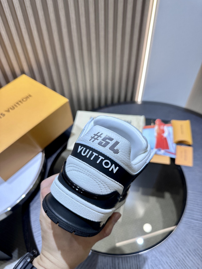 LUSV SNEAKERS