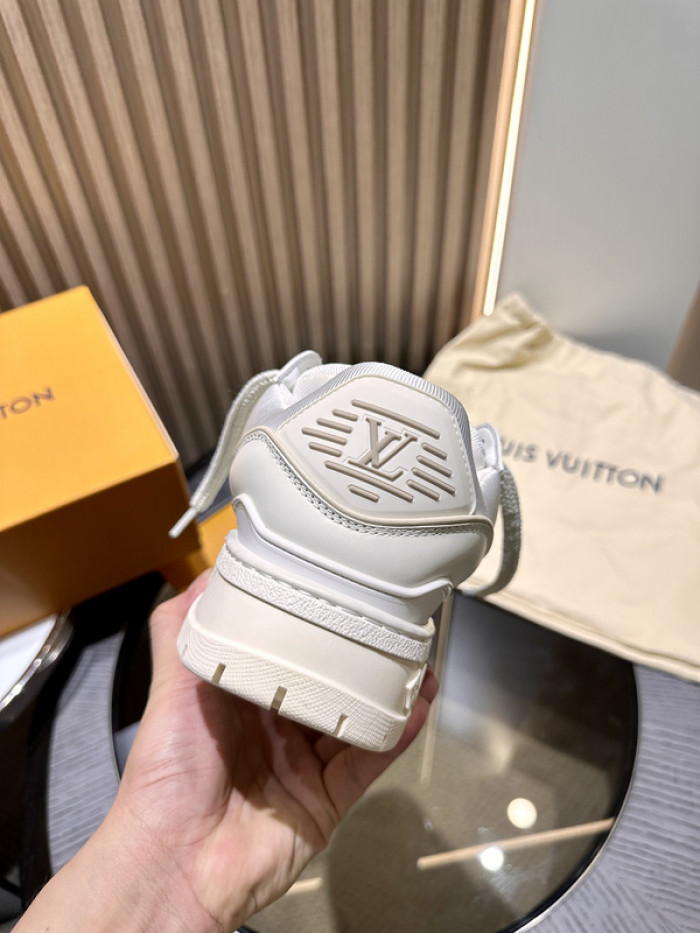 LUSV SNEAKERS