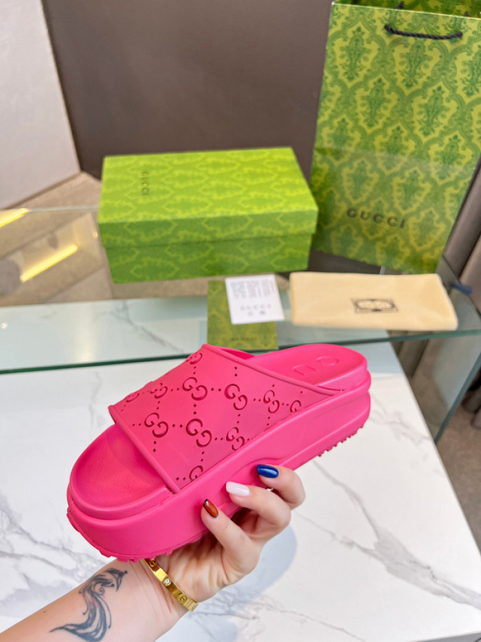 GCI GG Slide Sandal