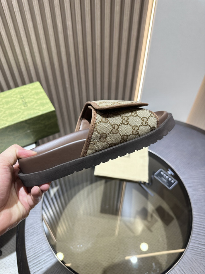 GCI GG Slide Sandal