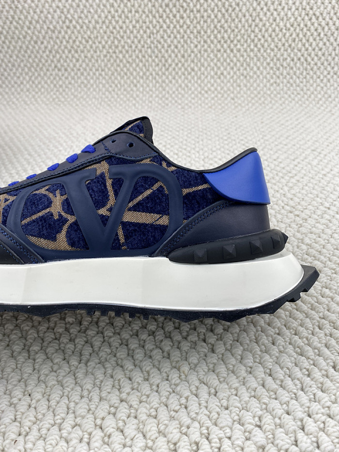 Va1e*ntin0 garavani sneaker