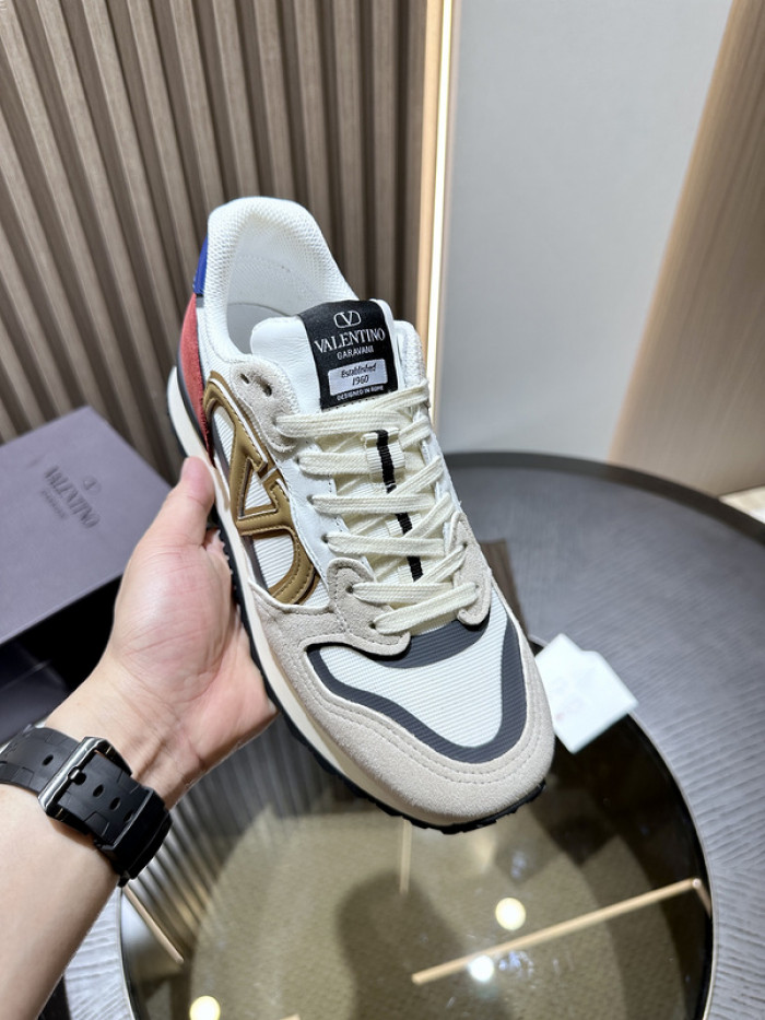 Va1e*ntin0 garavani sneaker