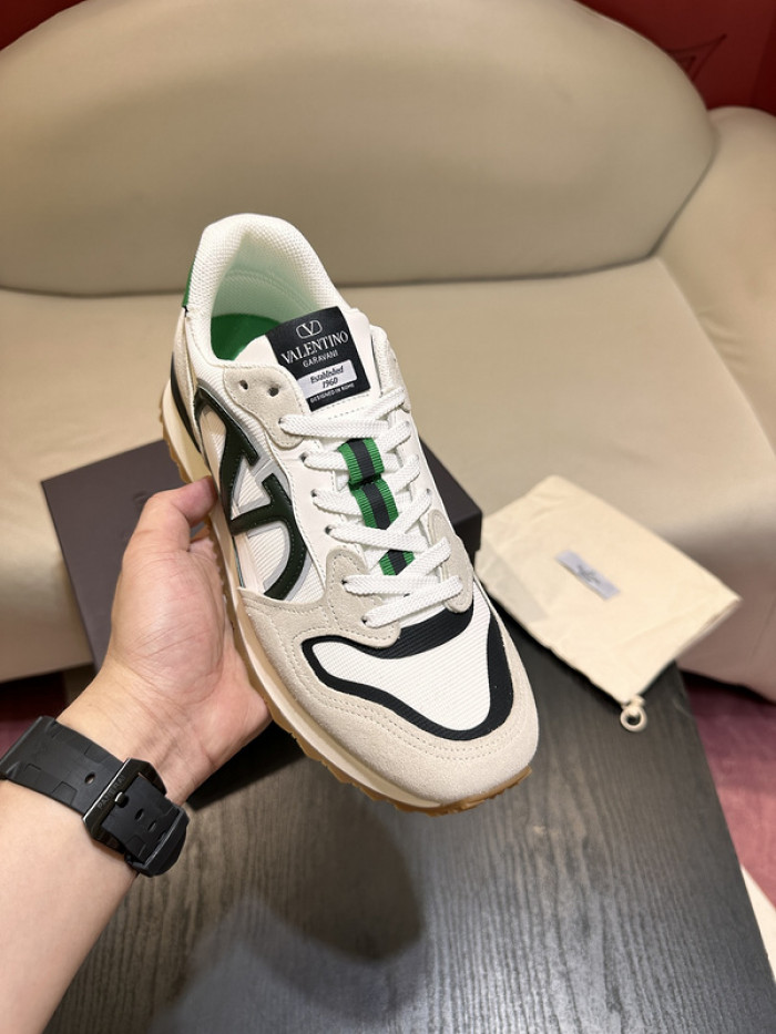 Va1e*ntin0 garavani sneaker