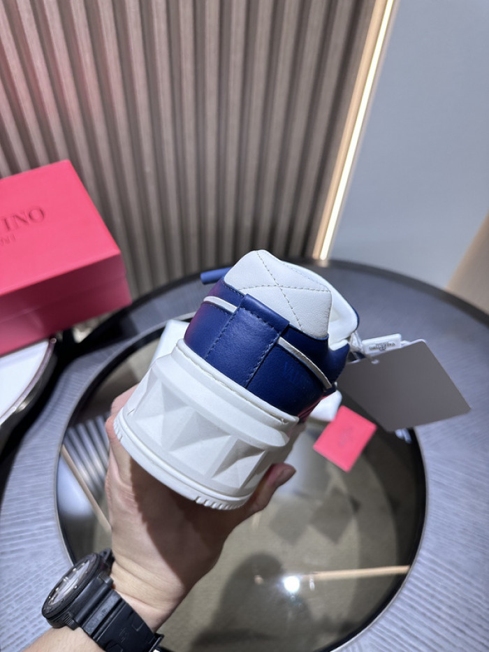 Va1e*ntin0 garavani sneaker