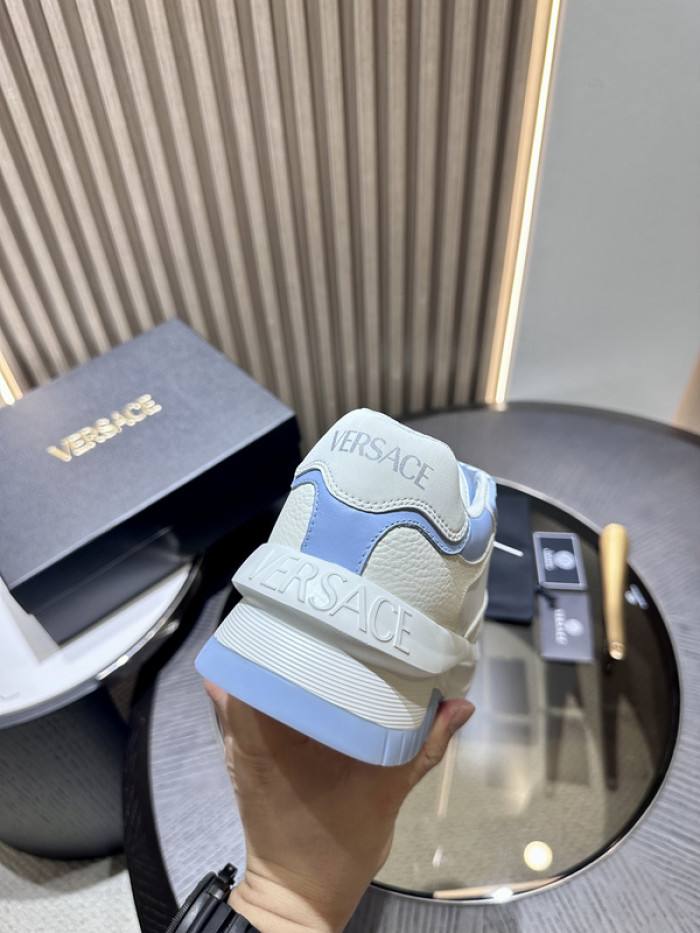 Va1e*ntin0 garavani sneaker