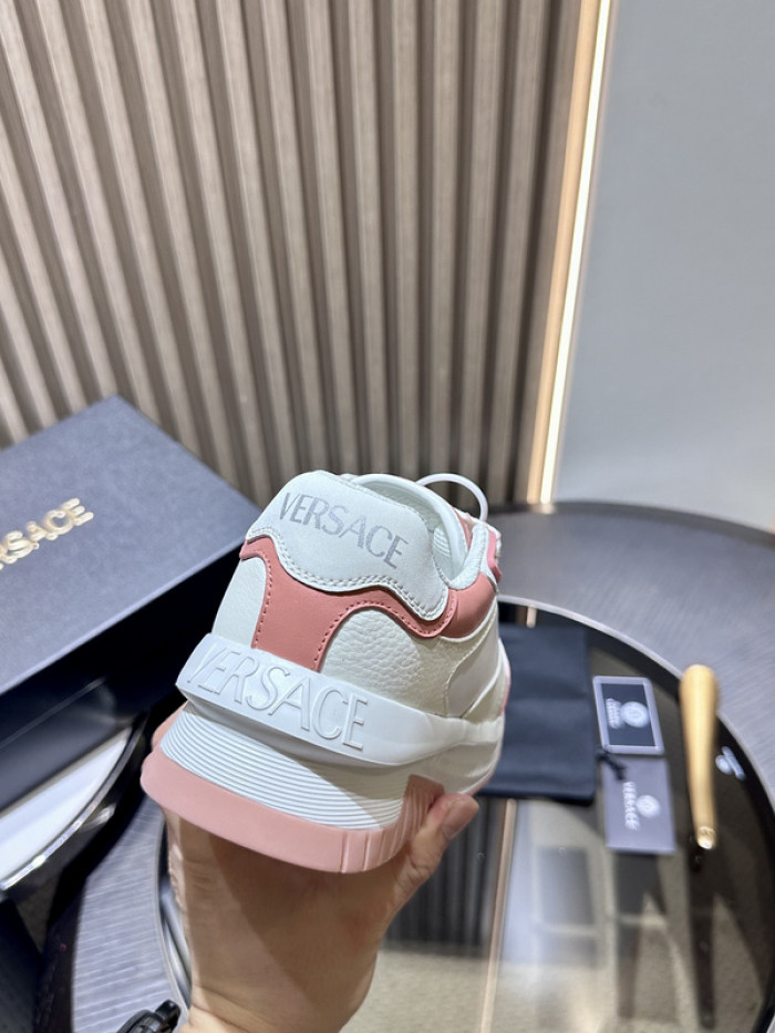 Va1e*ntin0 garavani sneaker