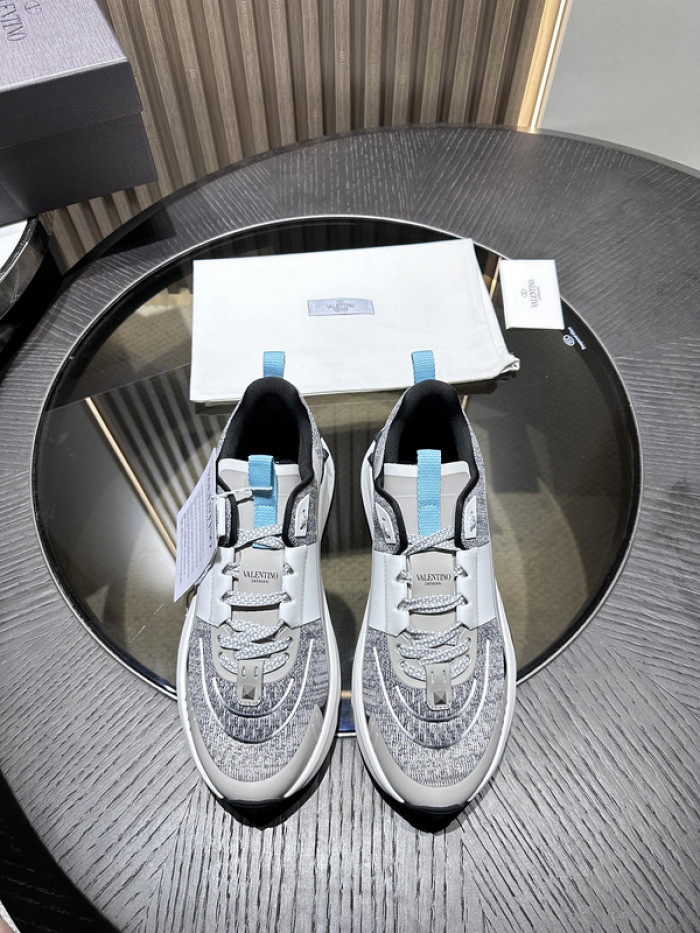 Va1e*ntin0 garavani sneaker
