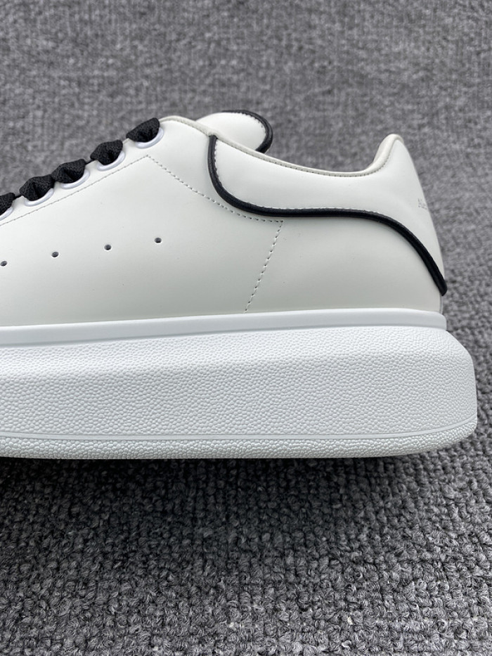 ALEXMQ Sneakers