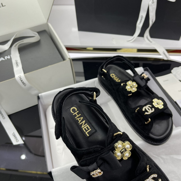 CN Slide Sandal