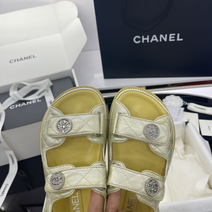 CN Slide Sandal