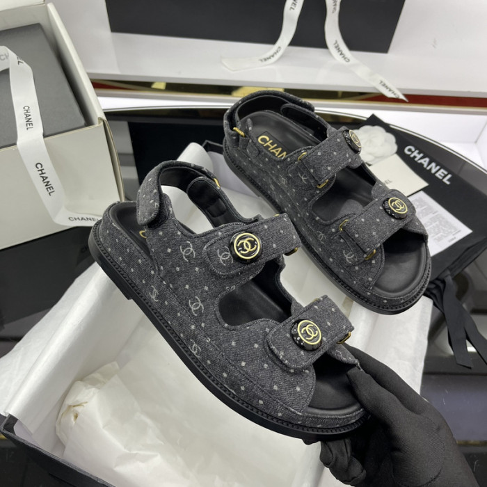 CN Slide Sandal