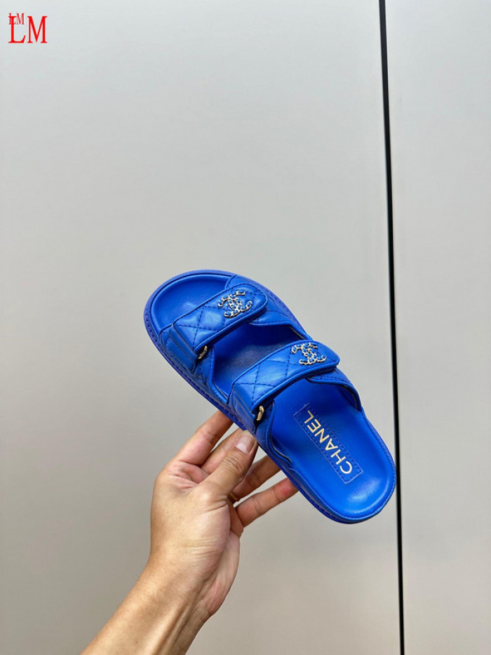 CN Slide Sandal