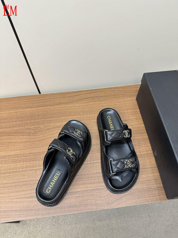 CN Slide Sandal