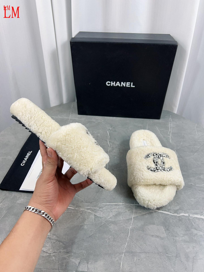 CN Slide Sandal