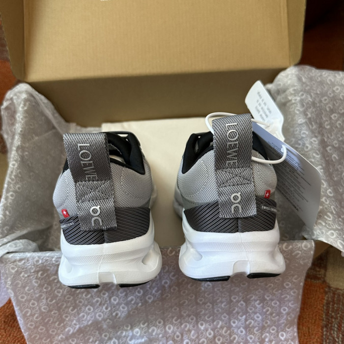 L0ew* sneaker