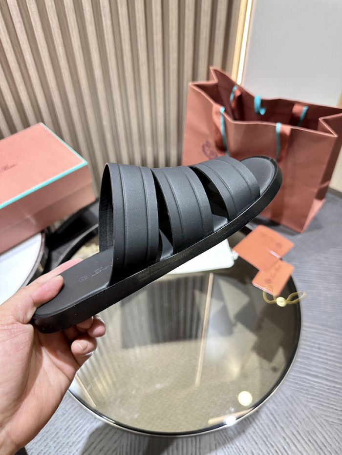 L0r0 P1ana sandal
