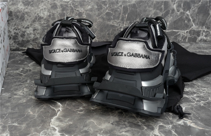 DG SNEAKER