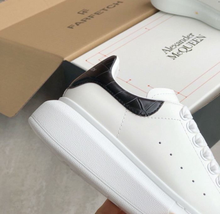 ALEXMQ Sneakers