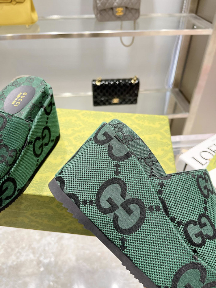 GCI GG Slide Sandal