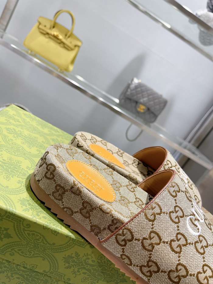 GCI GG Slide Sandal