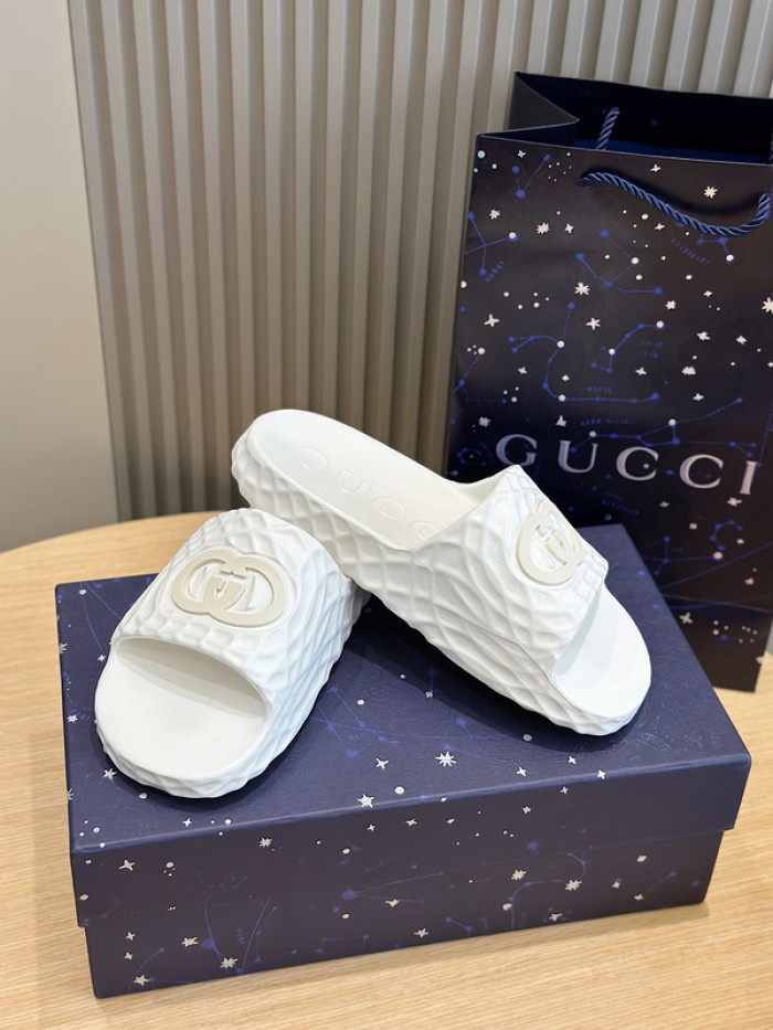 GCI GG Slide Sandal
