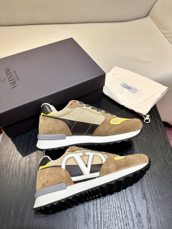 Va1e*ntin0 garavani sneaker