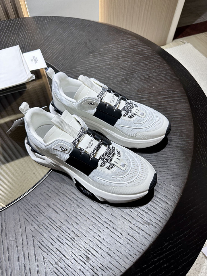 Va1e*ntin0 garavani sneaker