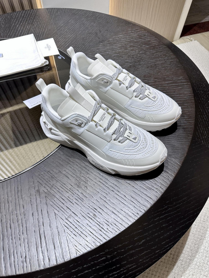 Va1e*ntin0 garavani sneaker