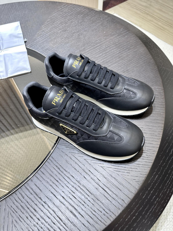PRDA Sneaker