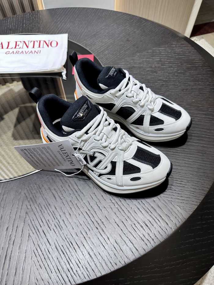 Va1e*ntin0 garavani sneaker