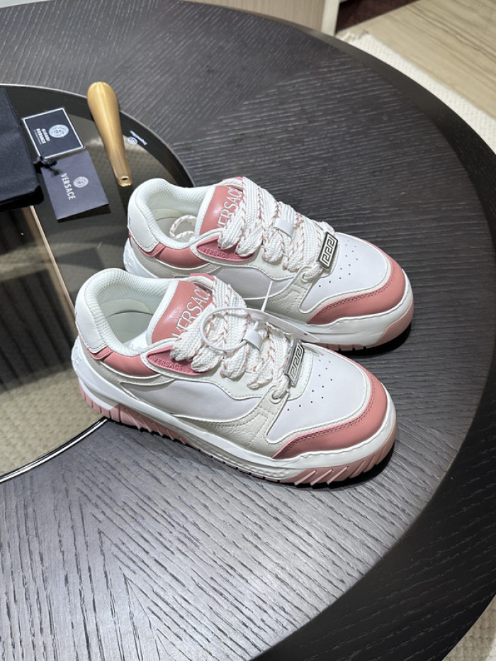 Va1e*ntin0 garavani sneaker