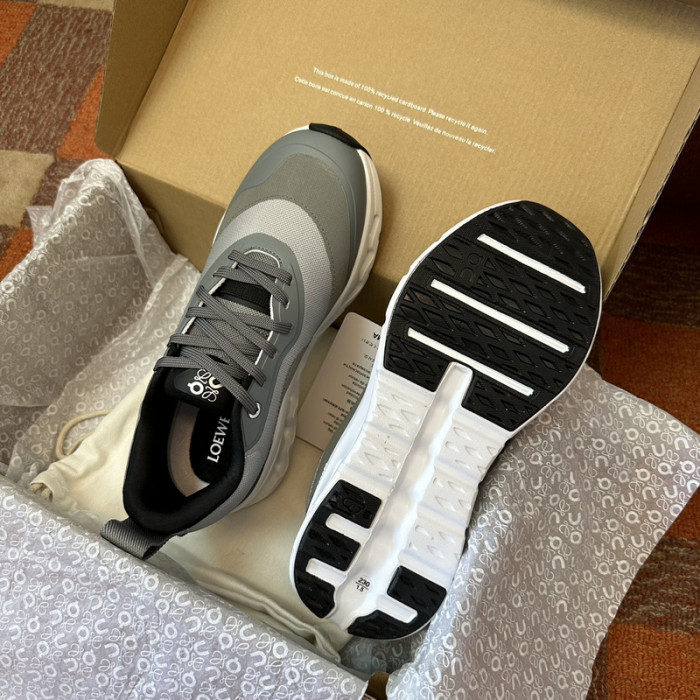 L0ew* sneaker