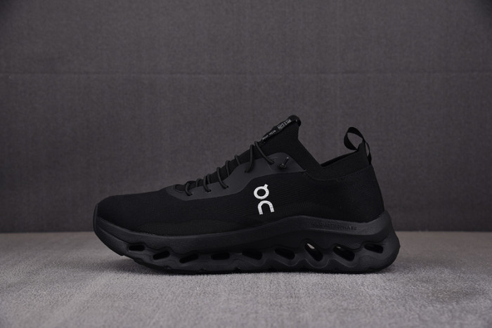 L0ew* sneaker