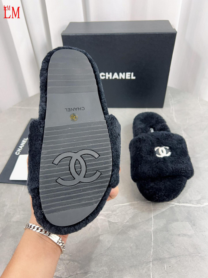 CN Slide Sandal