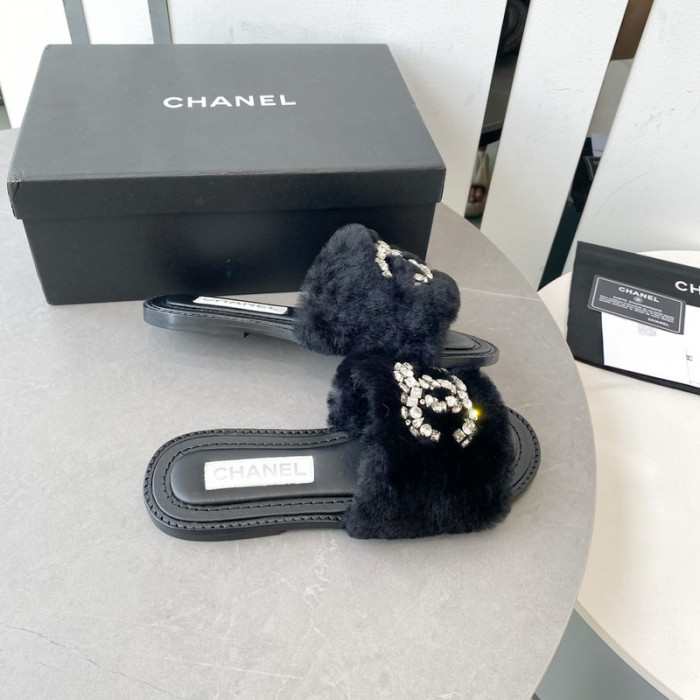 CN Slide Sandal