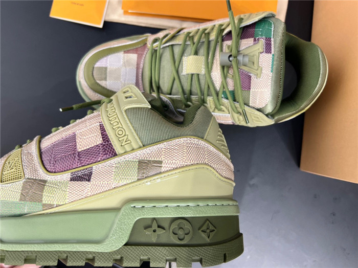 LUSV SNEAKERS