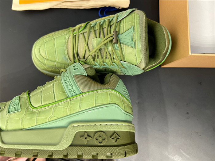 LUSV SNEAKERS