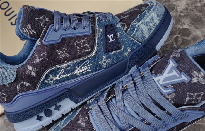 LUSV SNEAKERS