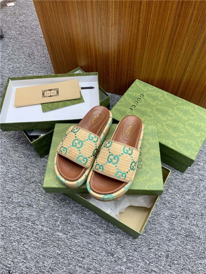 GCI GG Slide Sandal