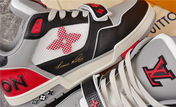 LUSV SNEAKERS