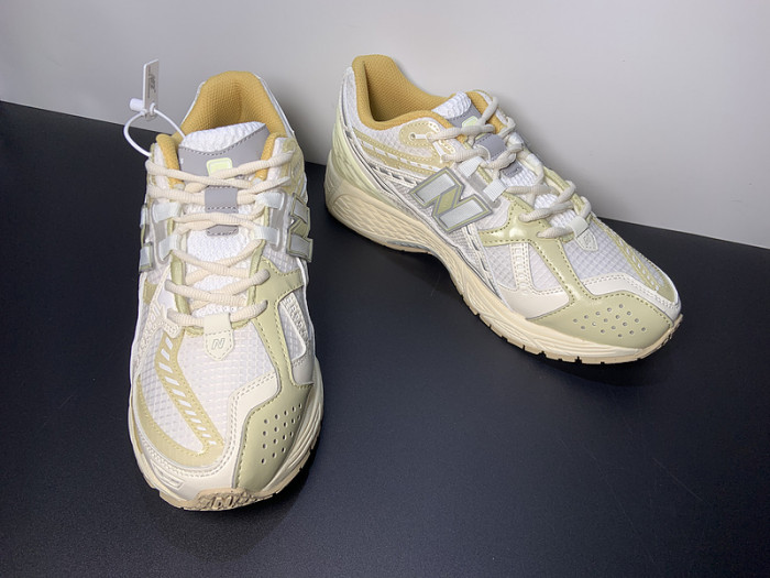 new Ba1an*e 1906u low lunar new year pack - cream - m1906nly