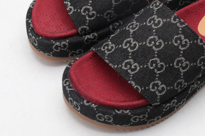 GCI GG Slide Sandal